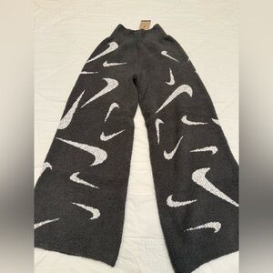 Nike pants